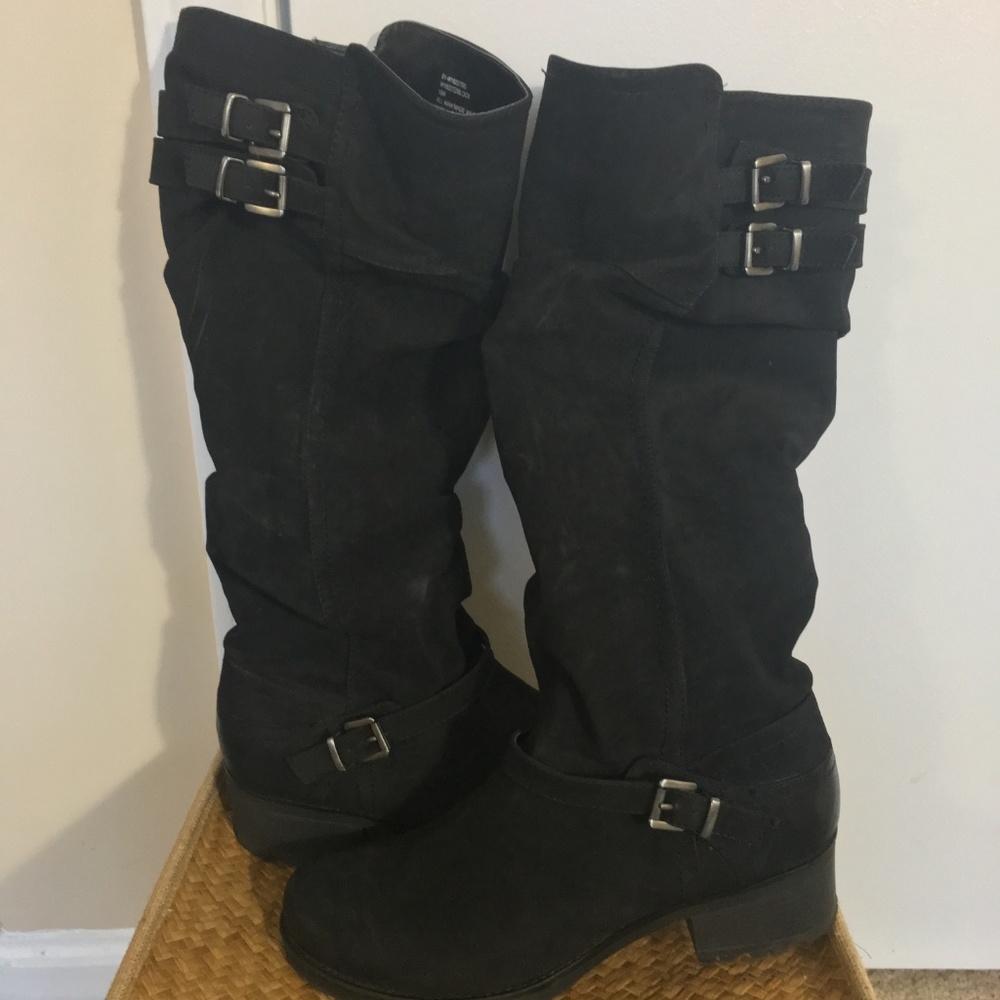 boots - Picture 3 of 3